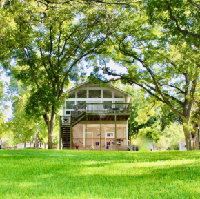 Cozy Retreat on Lake LBJ